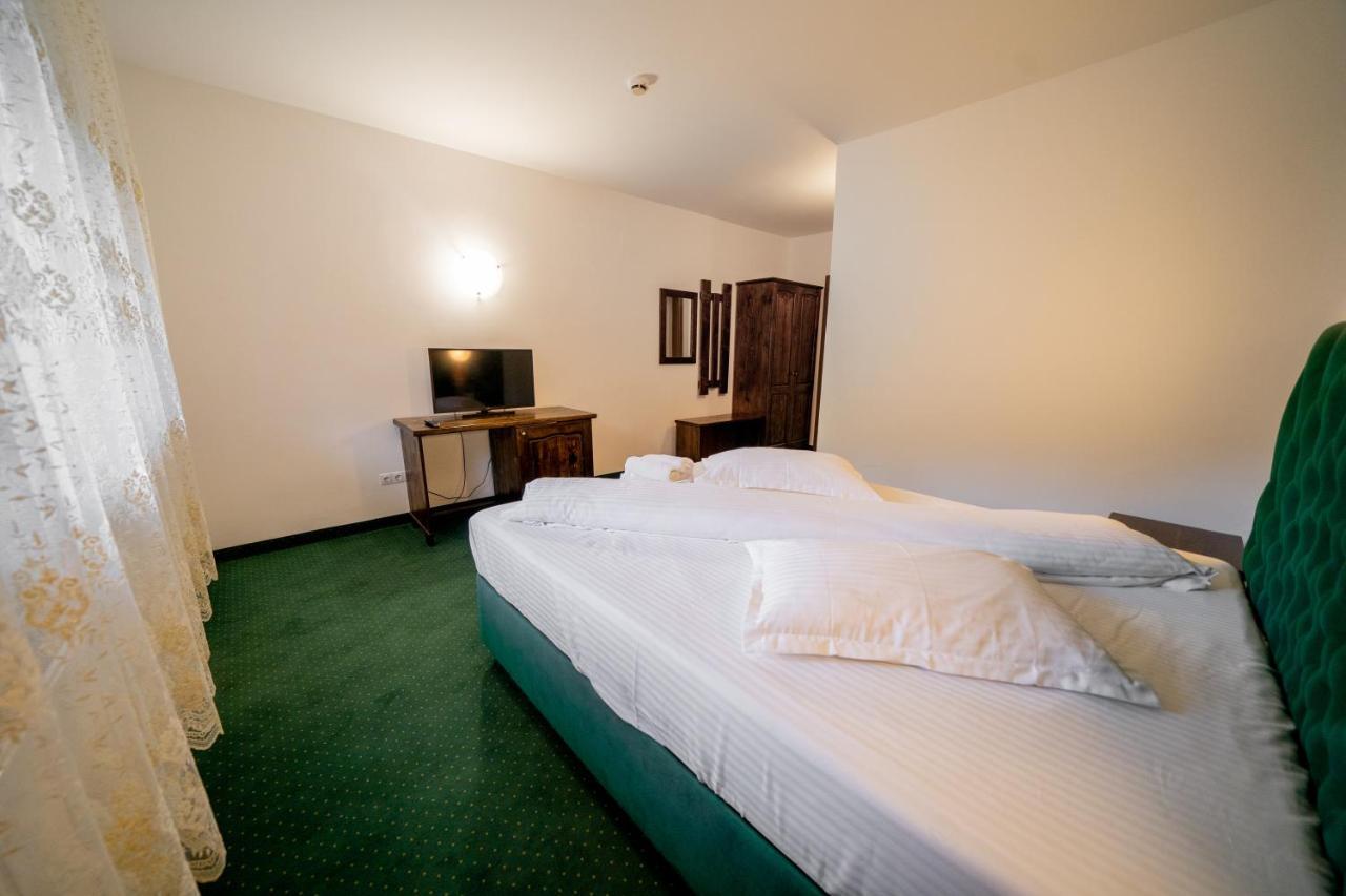 Popas Turistic Transfagarasan Hotel Cartisoara Exterior photo