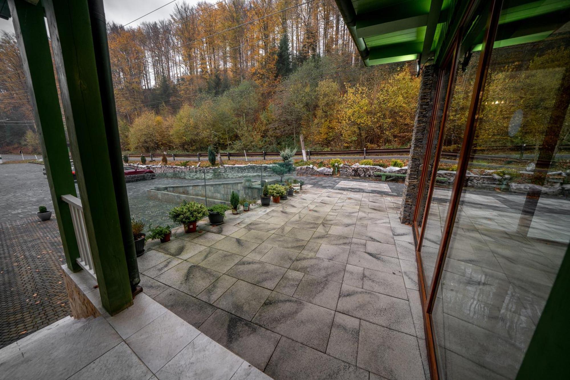 Popas Turistic Transfagarasan Hotel Cartisoara Exterior photo